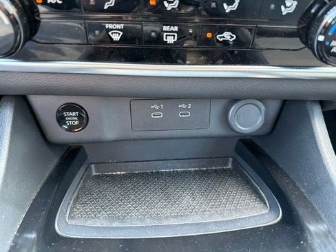 Used 2025 Nissan Rogue S AWD/4WD image 18