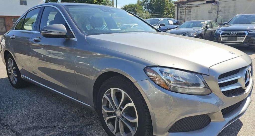 Used 2016 Mercedes-Benz C 300 4MATIC Sedan image 2