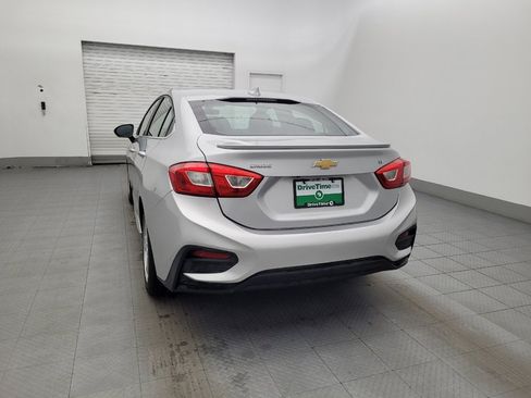 Used 2017 Chevrolet Cruze LT w/ Convenience Package image 6