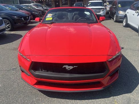Used 2024 Ford Mustang Convertible RWD image 22