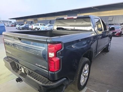 Used 2022 Chevrolet Silverado 1500 Custom RWD image 4