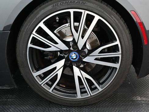 Used 2016 BMW i8 AWD/4WD image 39