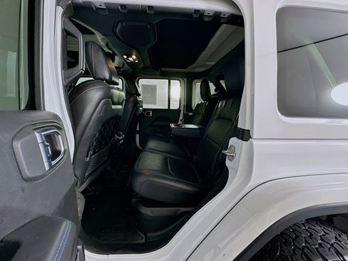 Used 2023 Jeep Wrangler Unlimited Rubicon 4xe AWD/4WD image 28