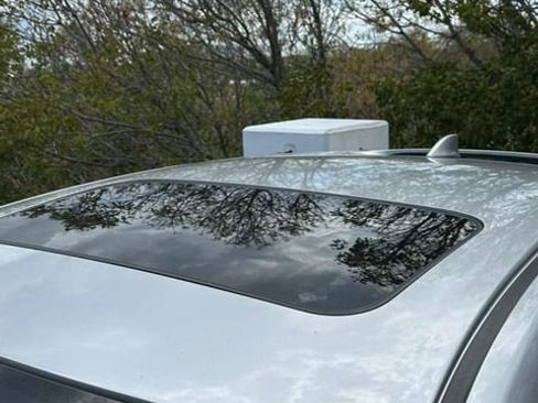 Used 2018 Honda Civic EX image 11