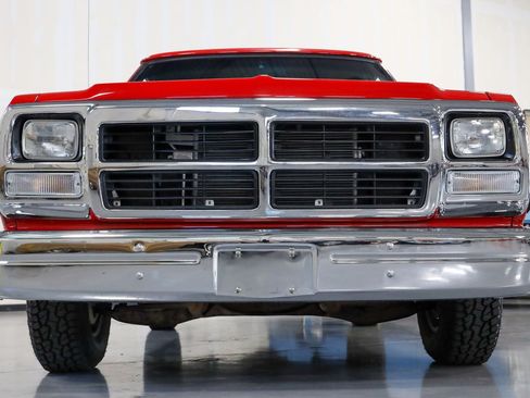Used 1992 Dodge D/W Truck 150 RWD image 27