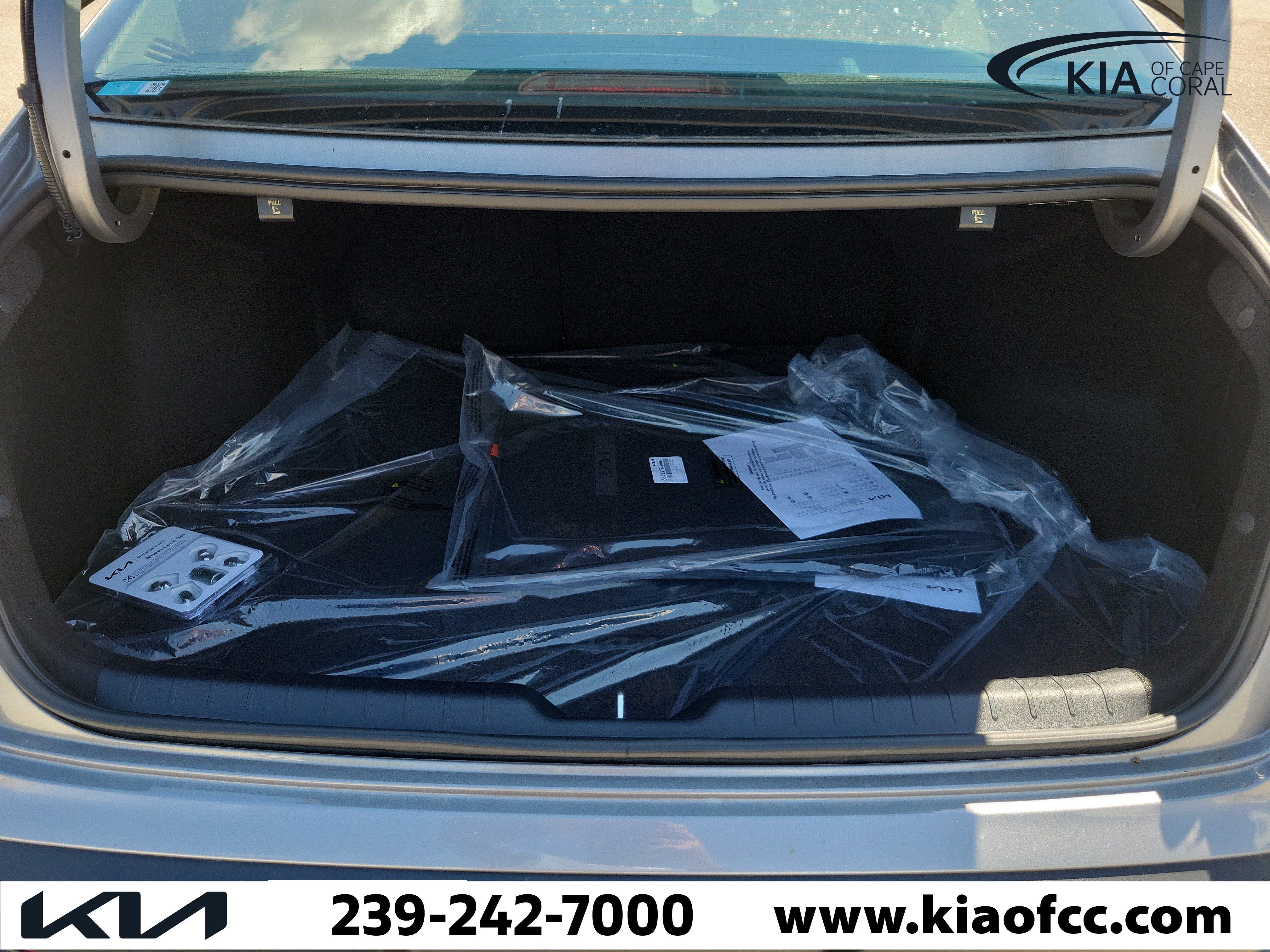New 2026 Kia K4 EX FWD image 11