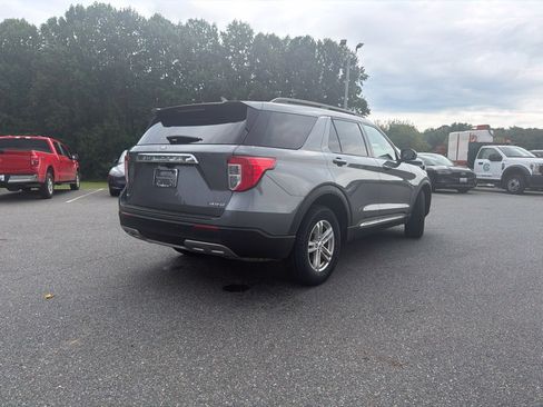 Used 2023 Ford Explorer XLT w/ Equipment Group 202A AWD/4WD image 7