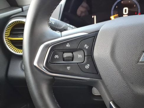 Used 2024 Chevrolet Trax ACTIV w/ Driver Confidence Package image 28
