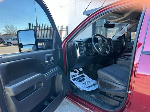 Used 2017 Chevrolet Silverado 1500 LT w/ All Star Edition image 8