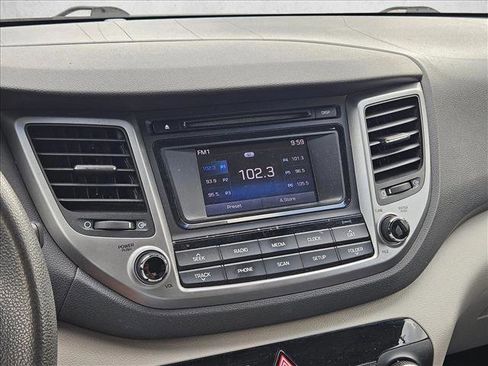 Used 2016 Hyundai Tucson SE w/ Option Group 02 FWD image 11