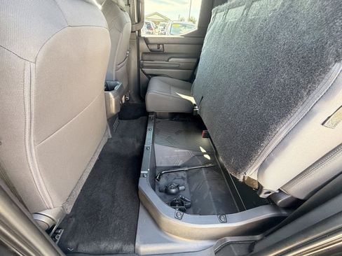 Used 2024 Toyota Tacoma SR5 AWD/4WD image 9