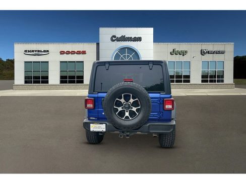 Used 2018 Jeep Wrangler Unlimited Sport S AWD/4WD image 4