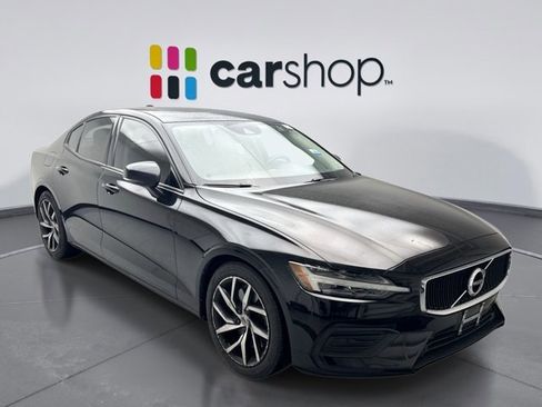 Used 2019 Volvo S60 T6 Momentum w/ Premium Package image 7
