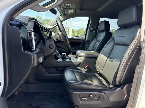 Used 2022 GMC Sierra 1500 Denali AWD/4WD image 22