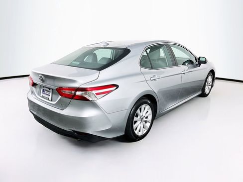 Used 2019 Toyota Camry L image 7