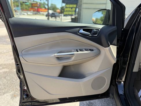 Used 2014 Ford Escape Titanium w/ Equipment Group 401A FWD image 11