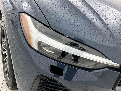 Certified 2025 Volvo XC60 B5 Plus image 38