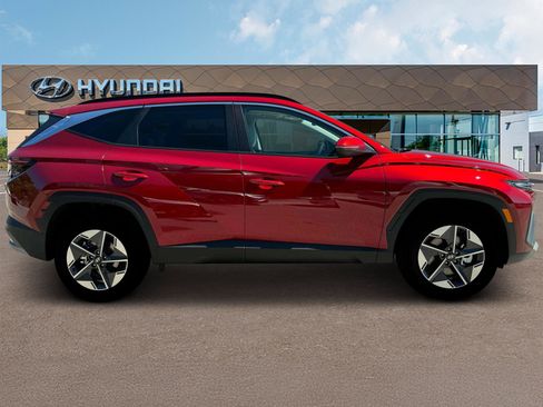 New 2025 Hyundai Tucson SEL image 9