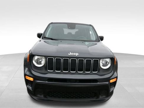 Used 2023 Jeep Renegade Latitude image 18