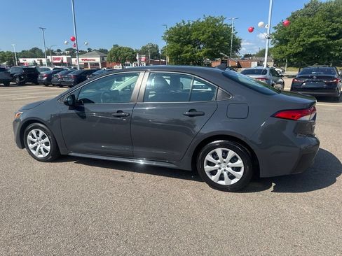 Used 2024 Toyota Corolla LE FWD image 5