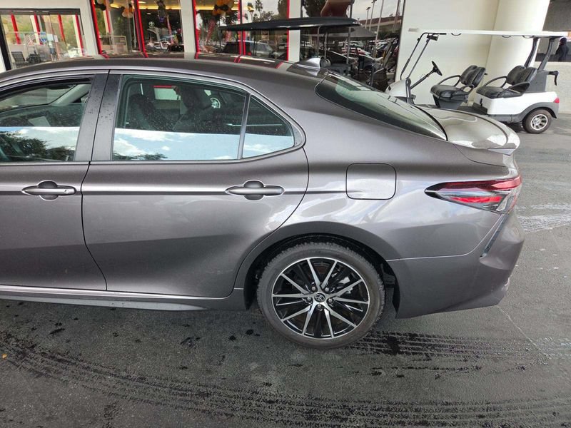 Used 2024 Toyota Camry SE w/ Blackout Package (TMS) FWD image 8