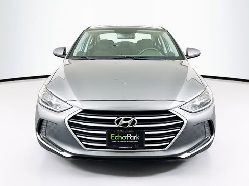Used 2018 Hyundai Elantra Value Edition w/ Cargo Package FWD image 2
