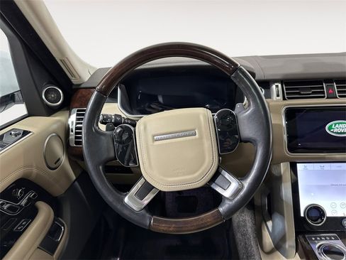 Used 2020 Land Rover Range Rover HSE image 12