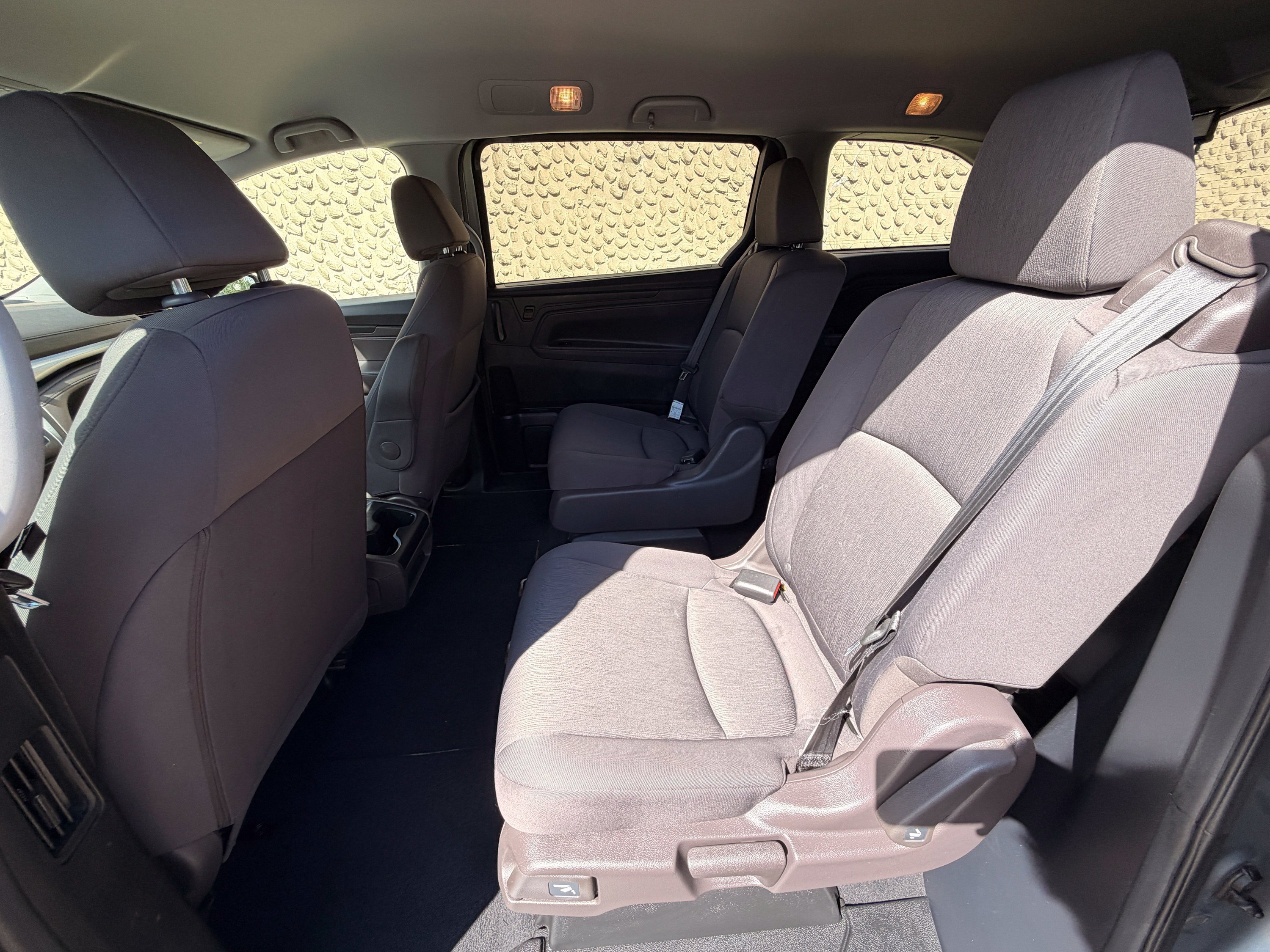 Used 2019 Honda Odyssey LX image 17
