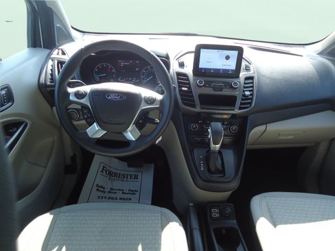 Used 2022 Ford Transit Connect XLT FWD image 12