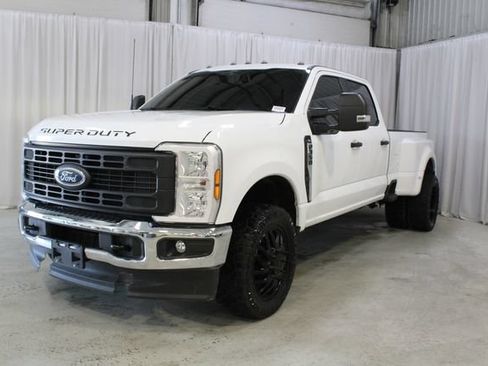 Used 2025 Ford F350 XL w/ XL Driver Assist Package AWD/4WD image 37