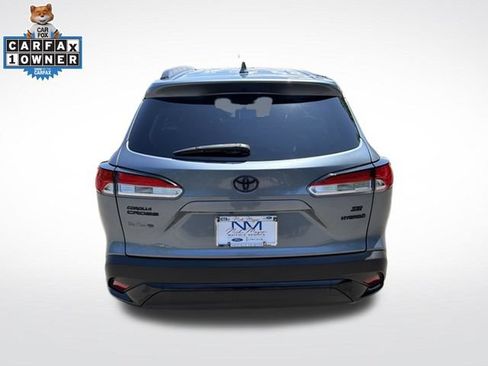 Used 2023 Toyota Corolla Cross AWD Hybrid w/ Moonroof Package image 6