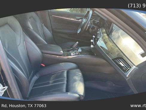 Used 2022 BMW 530i w/ Premium Package RWD image 41
