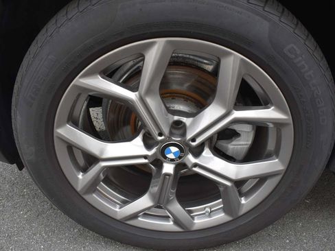 Used 2023 BMW X3 xDrive30i w/ Premium Package w/ZPA AWD/4WD image 9