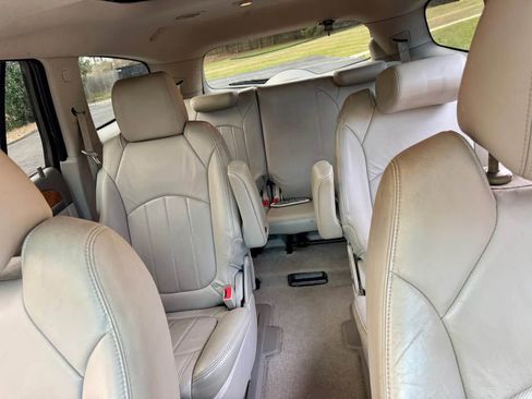 Used 2012 Buick Enclave Premium w/ Trailering Provision Package image 10