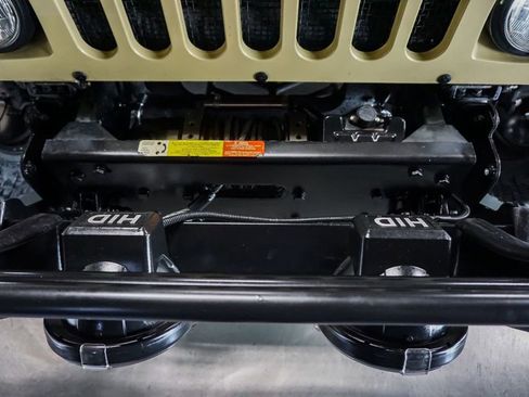 Used 2004 HUMMER H1 4-Door Open Top image 56