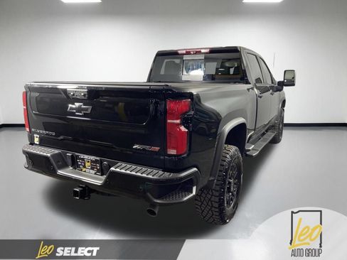 Used 2026 Chevrolet Silverado 2500 ZR2 AWD/4WD image 6