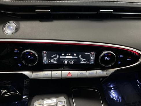 Used 2024 Genesis GV70 2.5T Sport Prestige w/ Sport Prestige Package image 21