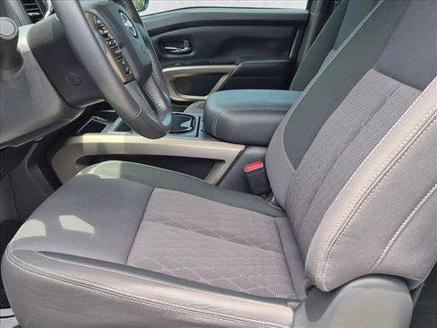 Used 2024 Nissan Titan SV w/ SV Bronze Edition Package RWD image 17