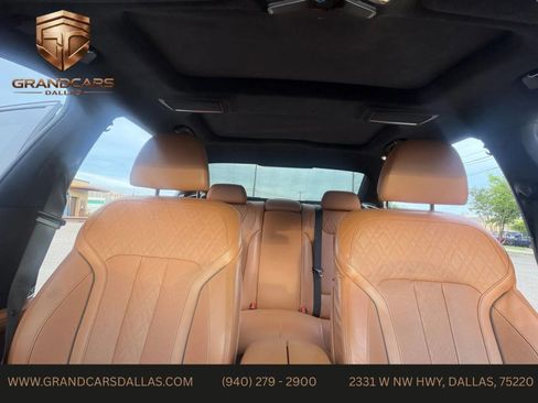 Used 2018 BMW 750i RWD image 14