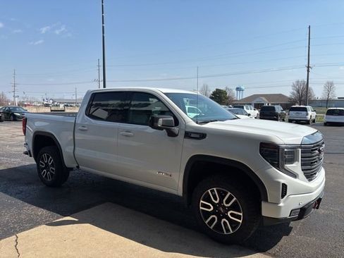 Used 2023 GMC Sierra 1500 AT4 w/ AT4 Preferred Package AWD/4WD image 6
