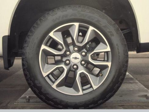 Used 2021 Chevrolet Silverado 1500 RST w/ Max Trailering Package image 20