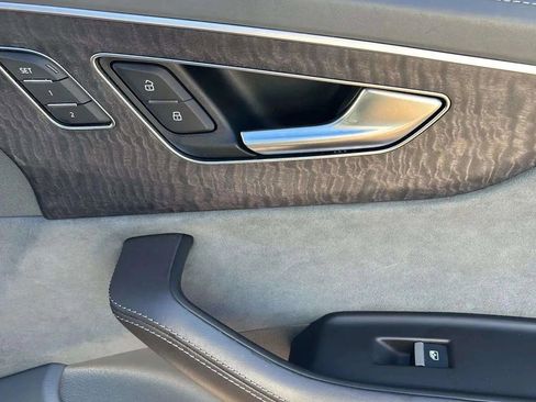 Used 2021 Audi Q8 Prestige image 28