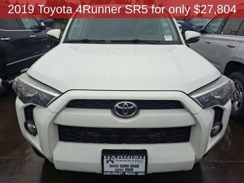 Used 2019 Toyota 4Runner SR5 Premium image 3