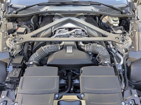 Used 2019 Aston Martin V8 Vantage Coupe RWD image 28