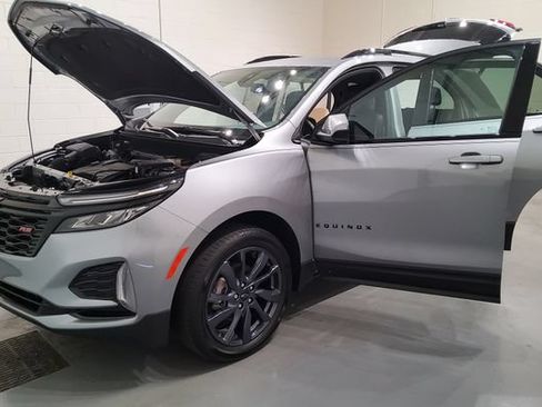 Used 2024 Chevrolet Equinox RS w/ LPO, Floor Liner Package AWD/4WD image 11