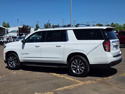 Used 2021 Chevrolet Suburban LT w/ LT Signature Package AWD/4WD image 36