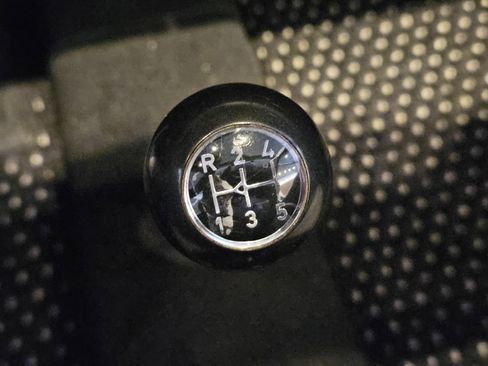 Used 2001 Porsche 911 Carrera E image 16