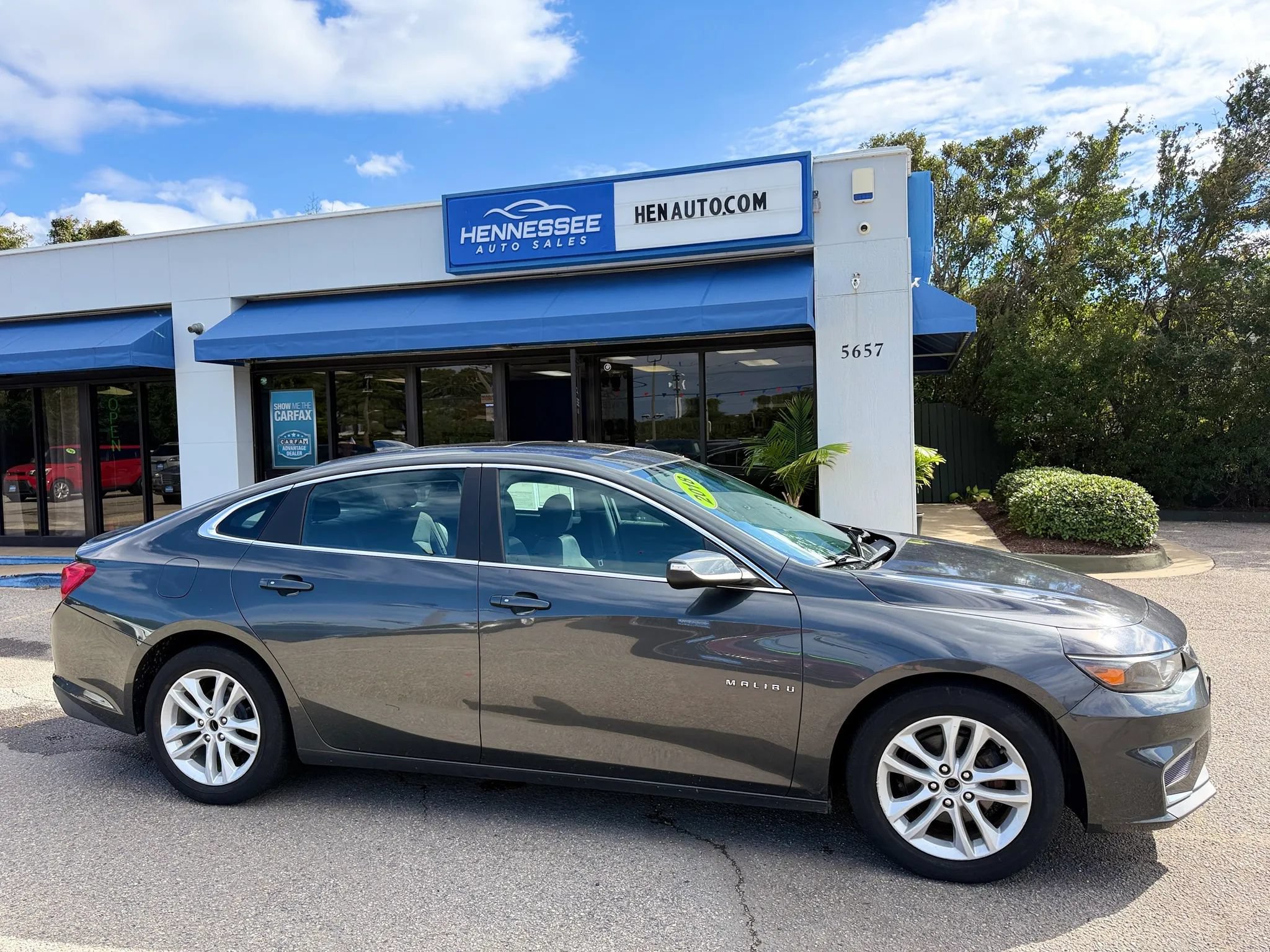 Used 2018 Chevrolet Malibu LT FWD image 5
