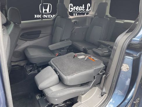 Used 2022 Ford Transit Connect XLT FWD image 13