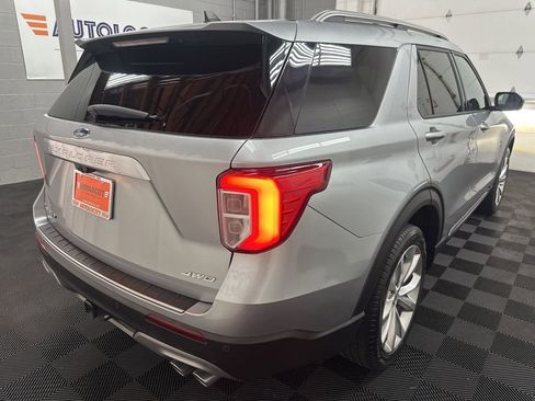 Used 2022 Ford Explorer Platinum w/ Equipment Group 601A AWD/4WD image 9
